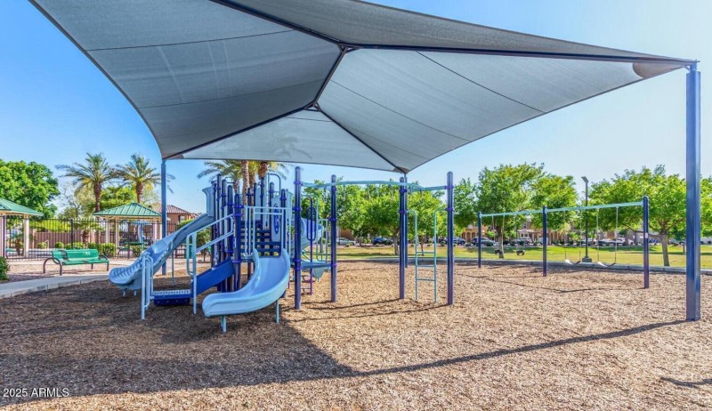 23-Community-Playground