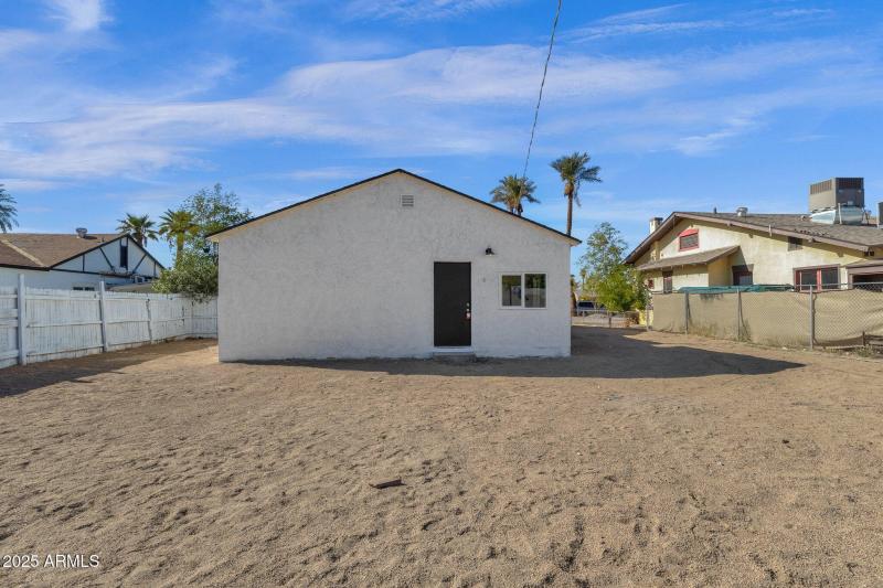 37-web-or-mls-329-n-17th-dr