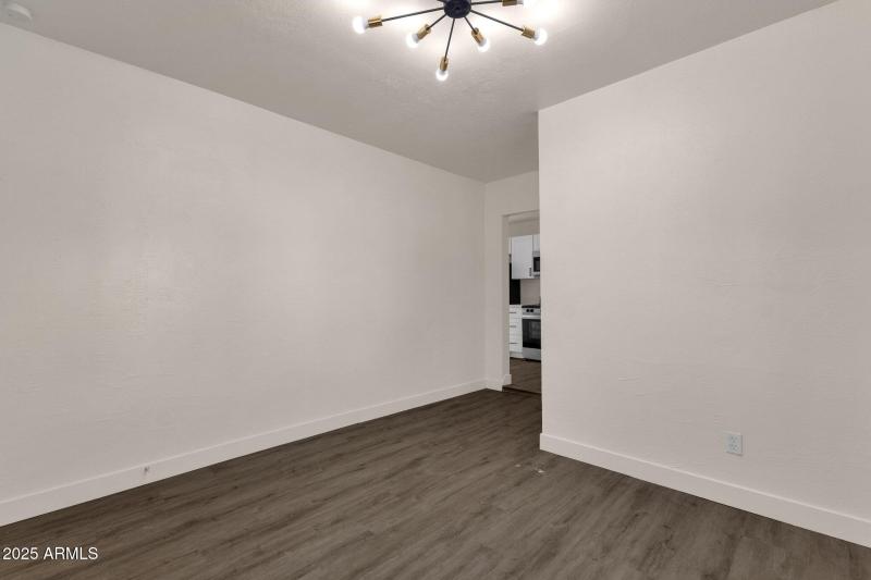 42-web-or-mls-329-n-17th-dr