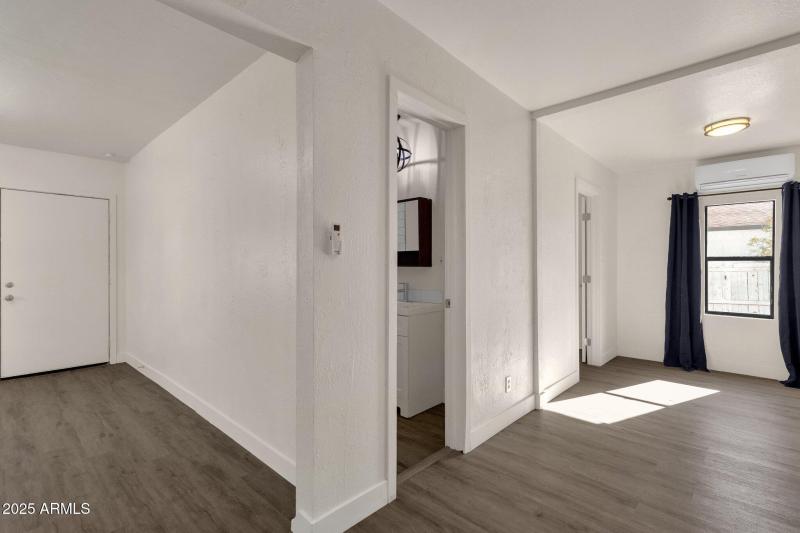 47-web-or-mls-329-n-17th-dr