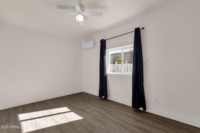 51-web-or-mls-329-n-17th-dr