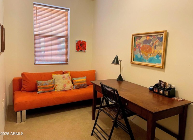 17 A OFFICE FLEX ROOM