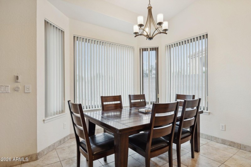 15-web-or-mls-4831-e-fernwood-ct