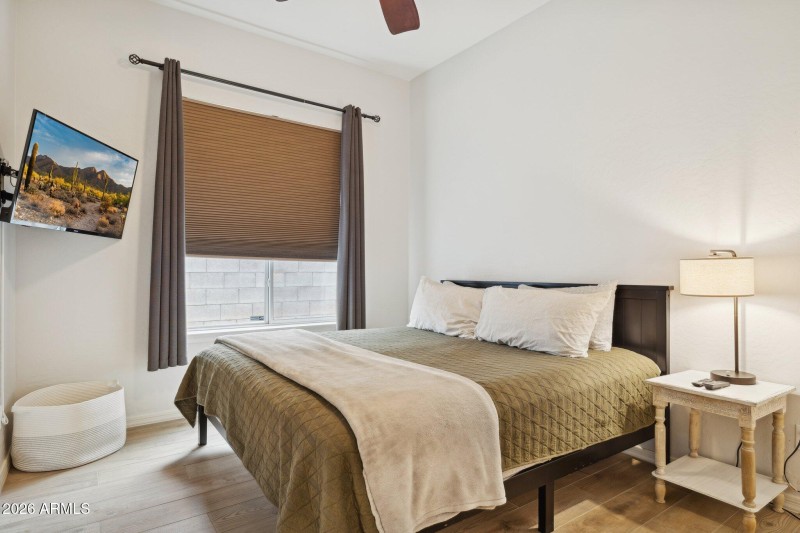 25-web-or-mls-4831-e-fernwood-ct