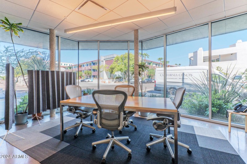 6901 East 1st Street-large-005-012-6901