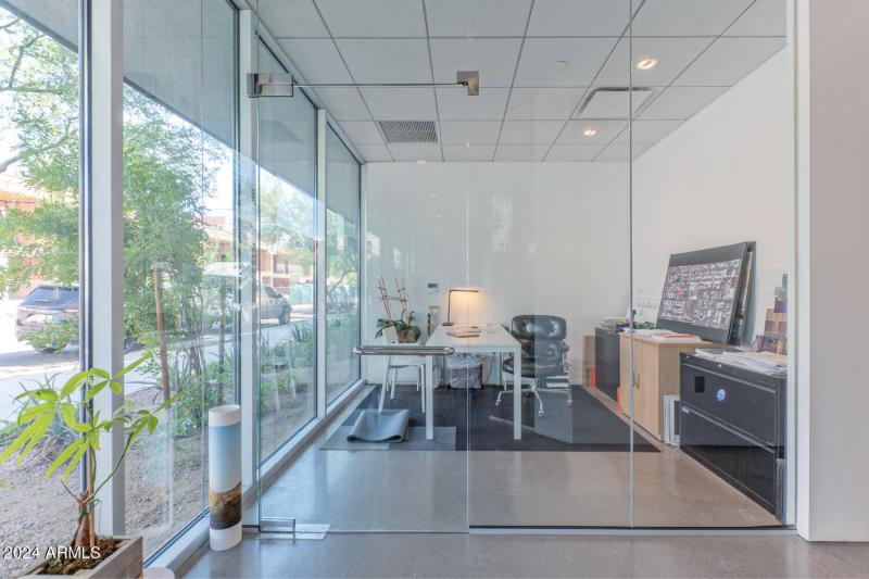 6901 East 1st Street-large-009-004-6901