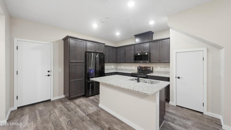 Reflecting_Walls_Real_Estate_Photography