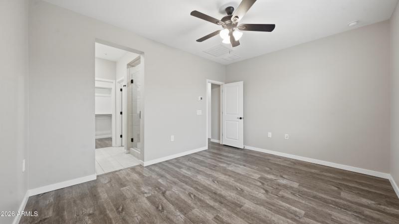 Reflecting_Walls_Real_Estate_Photography