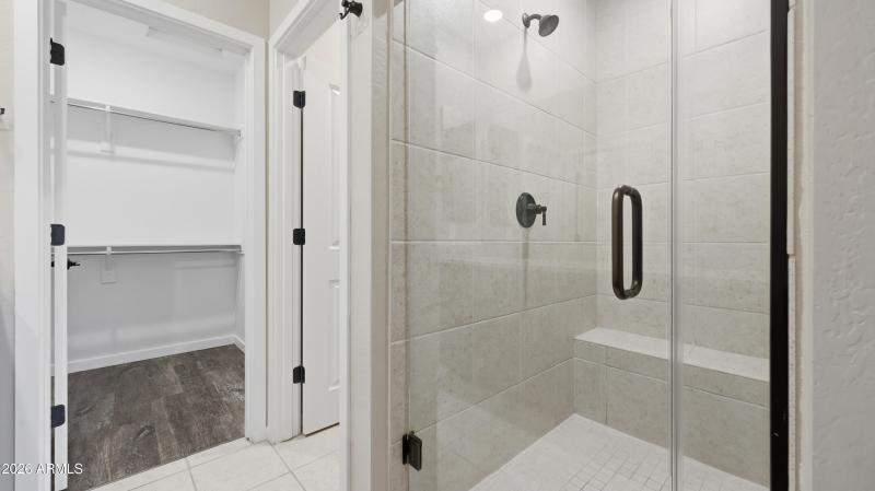 Reflecting_Walls_Real_Estate_Photography