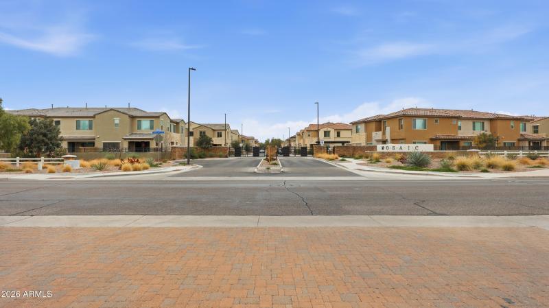 Reflecting_Walls_Real_Estate_Photography