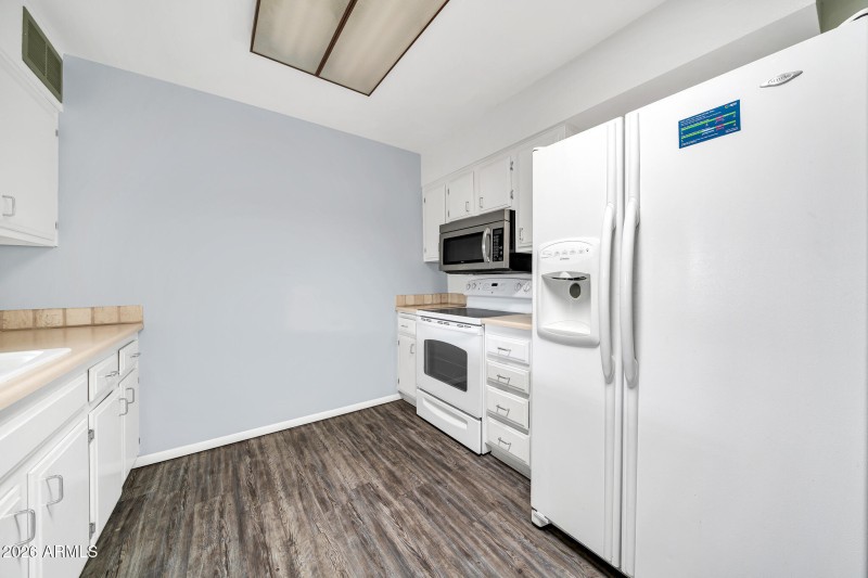 11017 W Thunderbird Blvd-14_(2048)