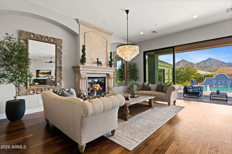 11-web-or-mls-18159-n-98th-way