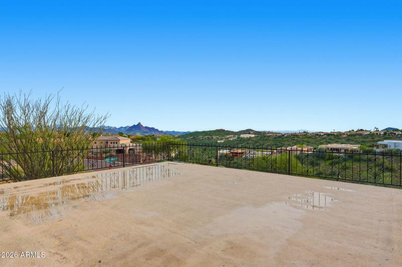 large-019b86a6-48db-7372-9e40-bdfe7d61f2