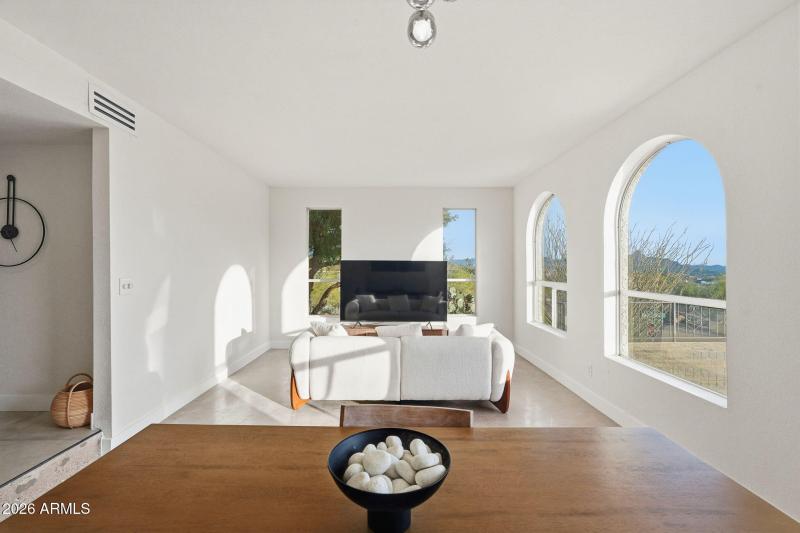 large-019b86a6-444b-726d-ab36-db6071cdf4