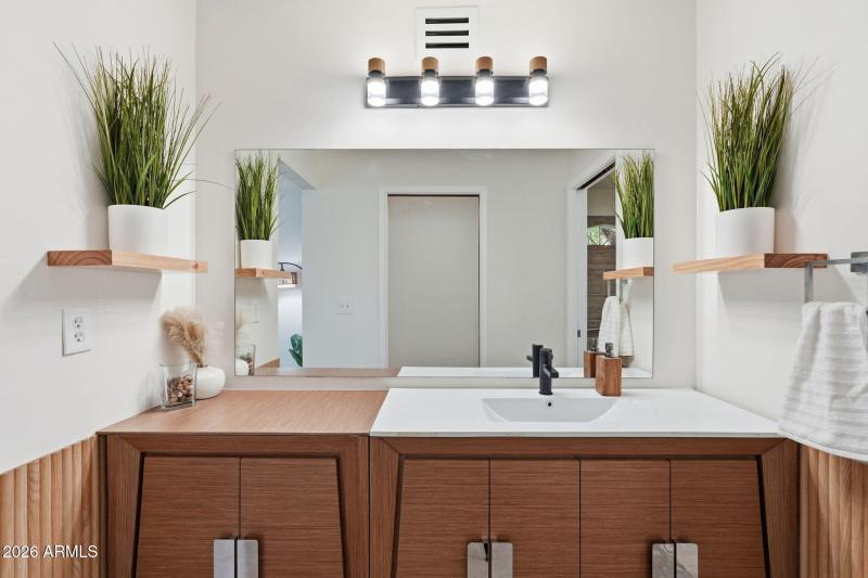 large-019b86a6-4791-706e-a07c-5111409eea