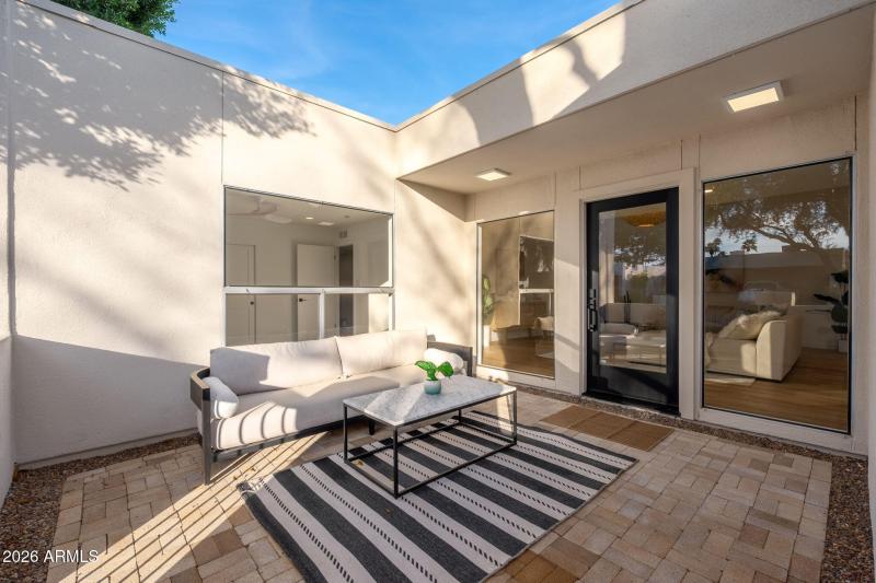 8742 E Via De Sereno - 04