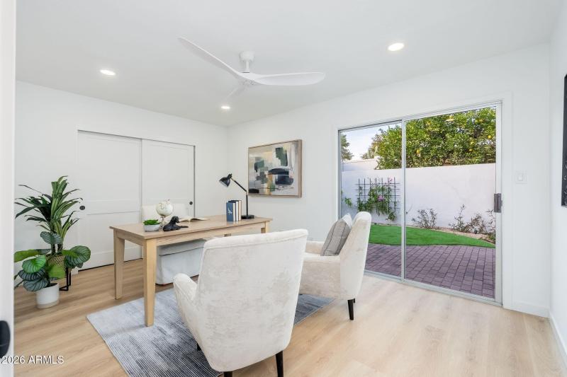 8742 E Via De Sereno - 27