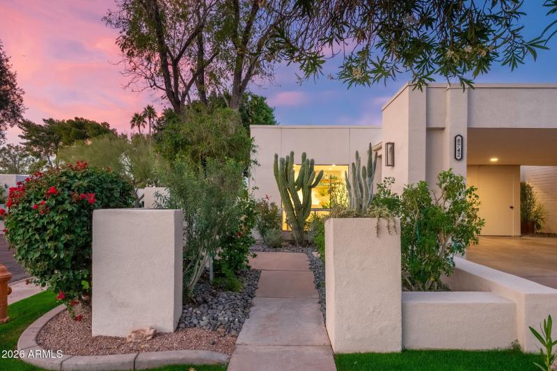 8742 E Via De Sereno - 54