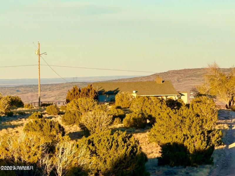 20251204060145839211000000-o