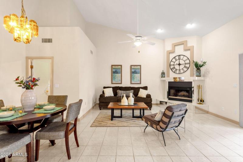 16-web-or-mls-16072-e-ponderosa-dr