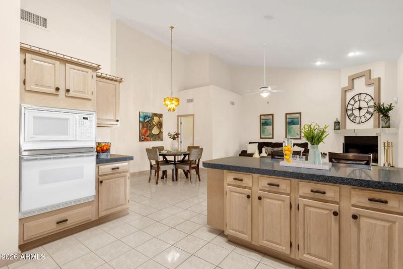 22-web-or-mls-16072-e-ponderosa-dr