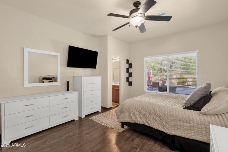 21-web-or-mls-17410-e-santa-rosa-ln