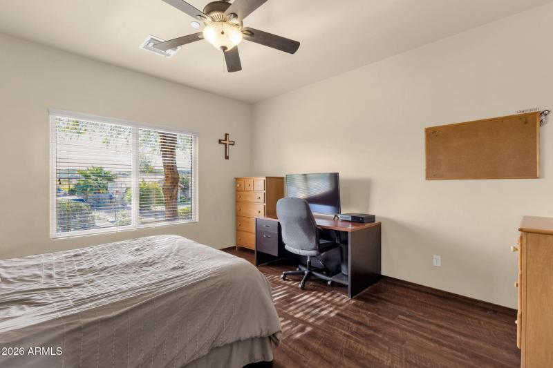 24-web-or-mls-17410-e-santa-rosa-ln