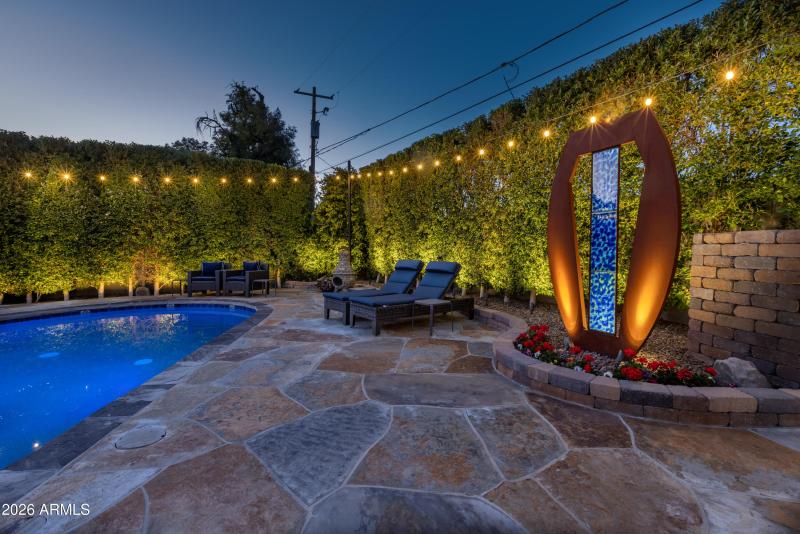 Privacy w/ 12' ficus hedge