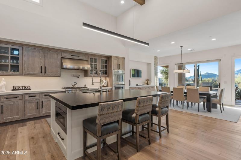 008_Open Chef's Kitchen