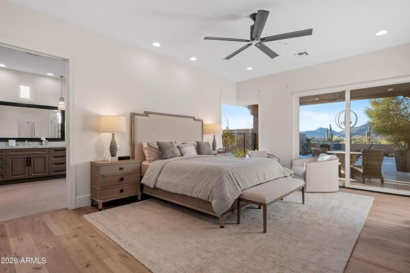 013_Elegant Primary Suite