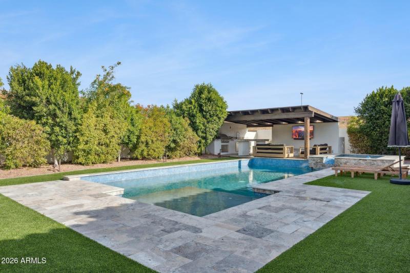 53-web-or-mls-11479-n-87th-pl