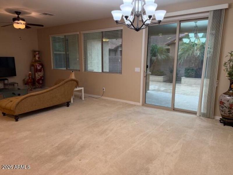 Living room w/furniture