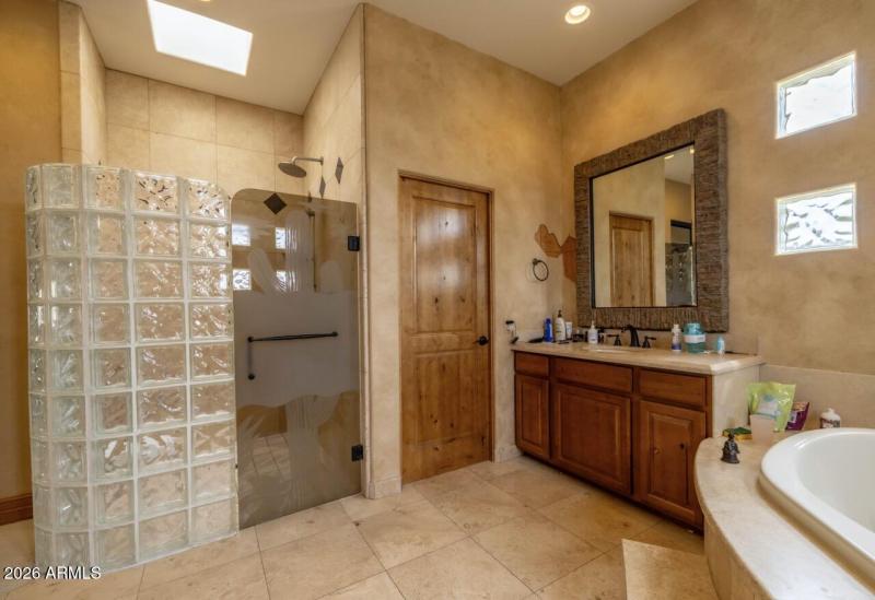 Paolo Cascio 2025-04-01-LouisMcCall-MCO-