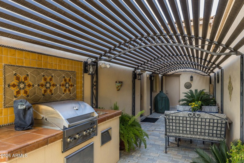 26-web-or-mls-7500 E McCormick Pkwy 7-26