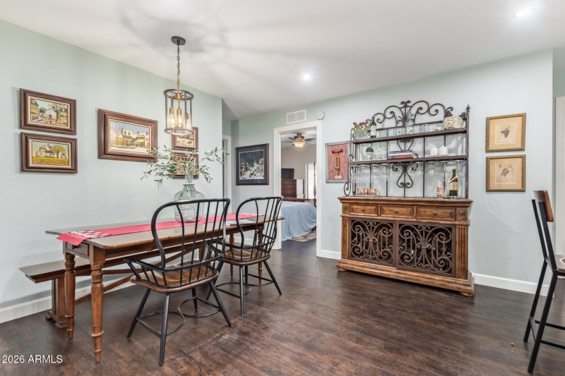 9013 E Sun Lakes Blvd S