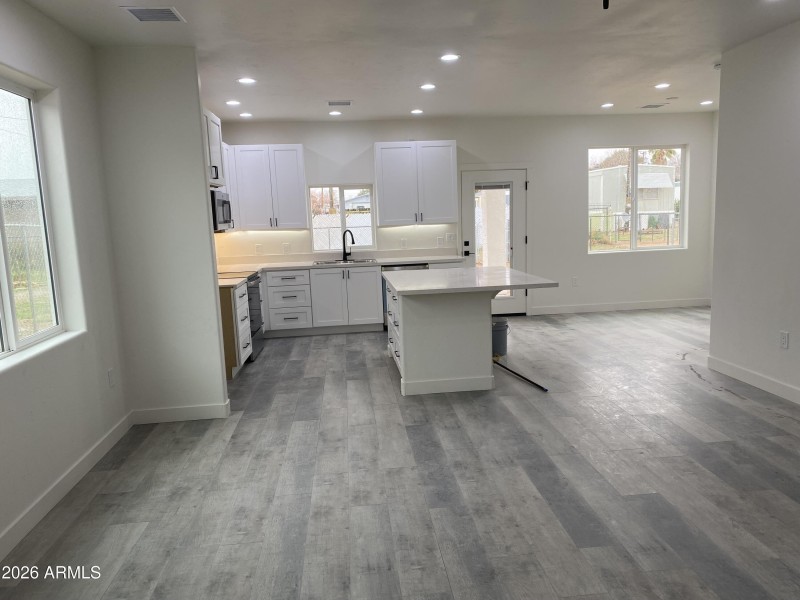 3) 63668-69603e3a326d3