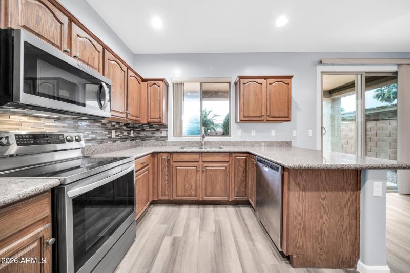 17021 W Halifax Ln-11_(2048)