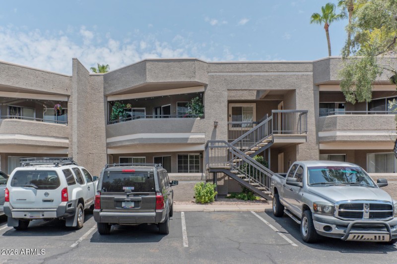 1720 East Thunderbird Road-large-001-042