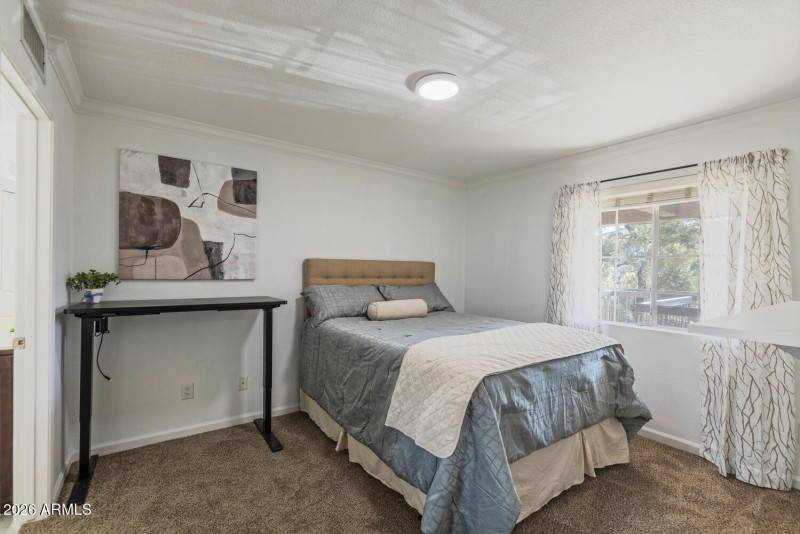 1720 East Thunderbird Road-large-009-049