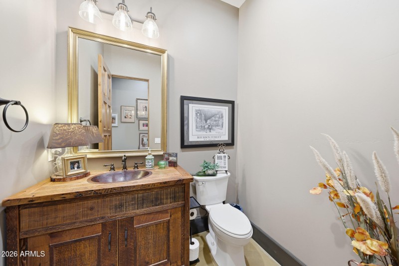 Half bath w/custom vanity