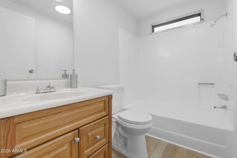 15-web-or-mls-2913 E Piute Dr-15