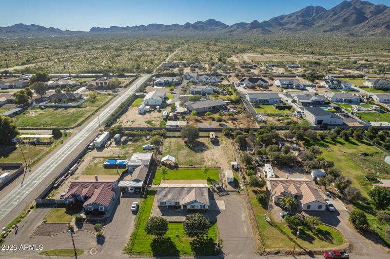 08 - Sunnydale Drone