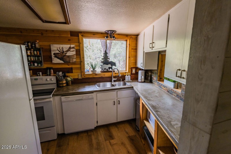 067_Trout_Creek_Cabin