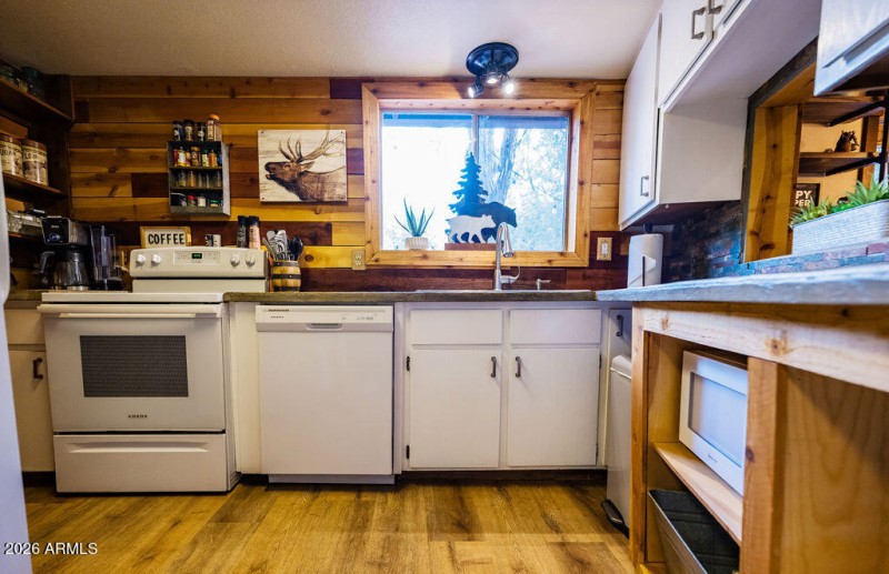 065_Trout_Creek_Cabin