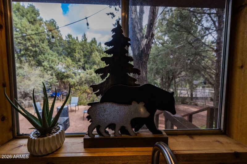 063_Trout_Creek_Cabin