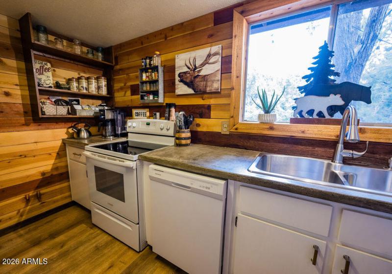 061_Trout_Creek_Cabin