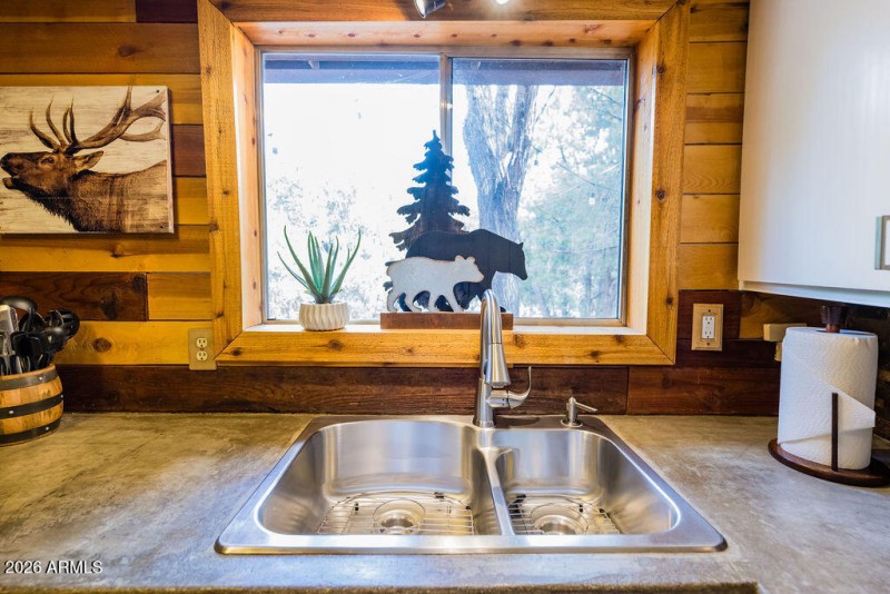 062_Trout_Creek_Cabin