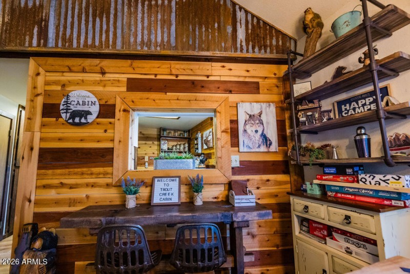 057_Trout_Creek_Cabin