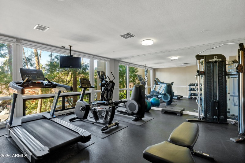 4200 N Miller Rd #321-33