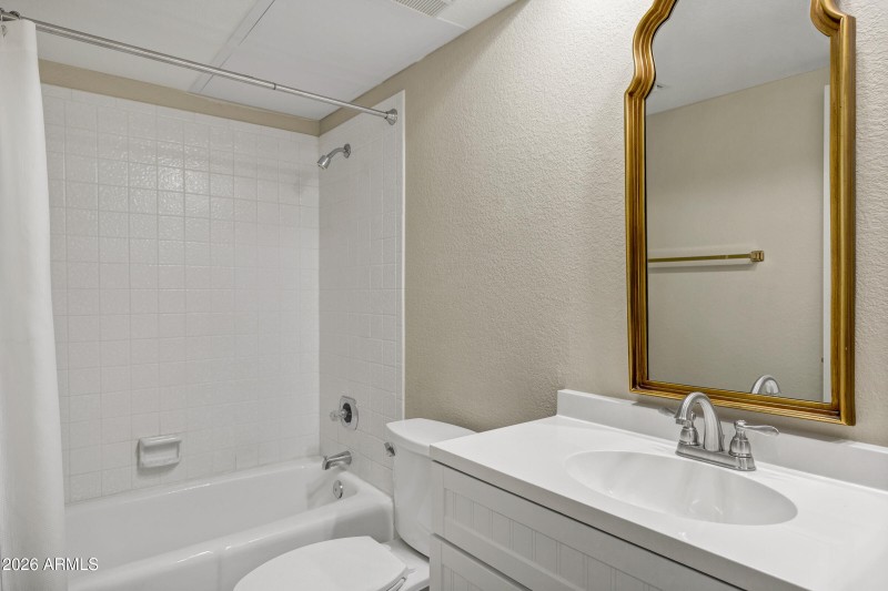 4200 N Miller Rd #321-13